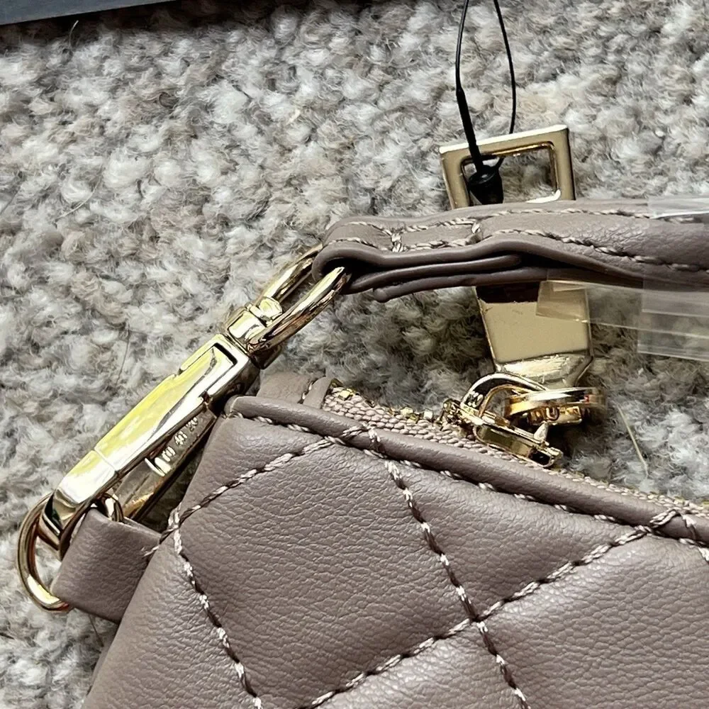 NWT Badgley Mischka Wristlet Quilted Vegan Leather‎ Taupe Gold Zipper Logo